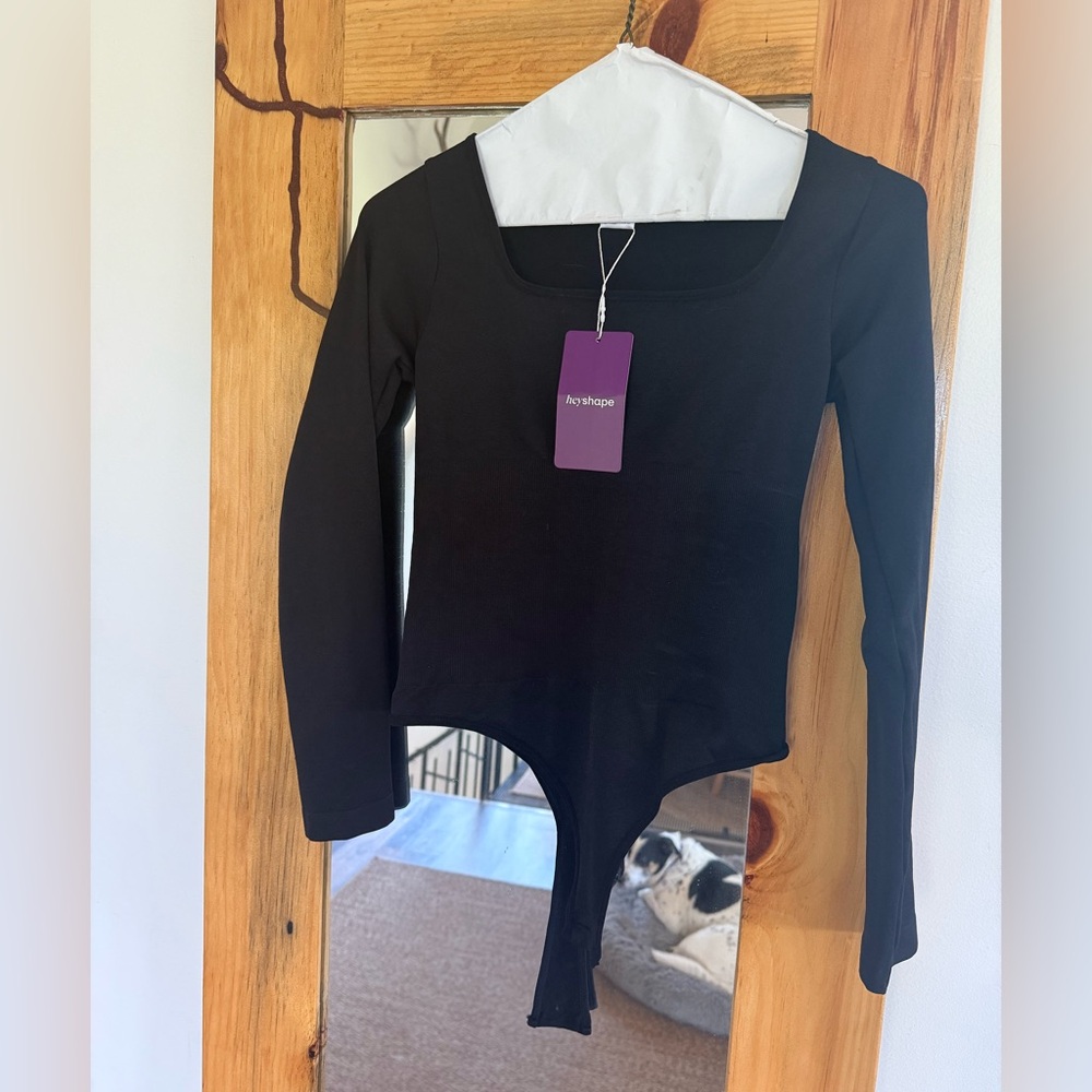 Black Fitted Long Sleeve Bodysuit with Scoop Neck